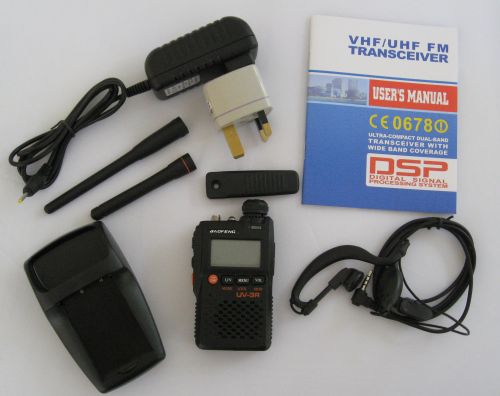 Baofeng UV-3R Box Contents