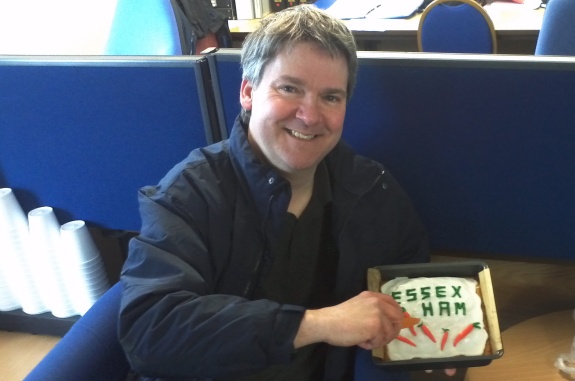 Pete M0PSX cutting Maj's excellent Essex Ham cake