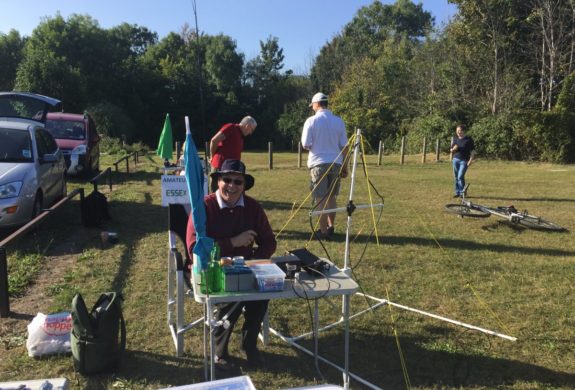 Steve 2E0UEH plus mag-loop - on HF at Shoebury East Beach